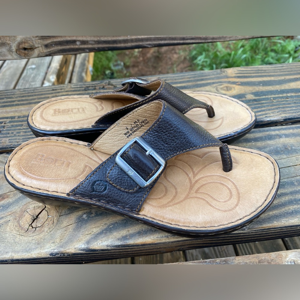 Born Sandals size 9